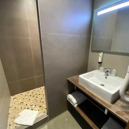 Enzo - St Eloy Metz By Kyriad Direct Hotell 3*