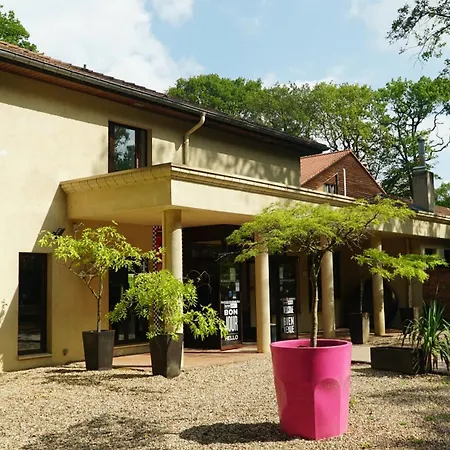 Enzo - St Eloy Metz By Kyriad Direct Hotell 3*