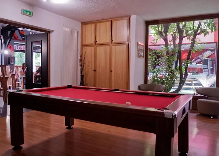 Hotel Enzo - St Eloy Metz 3*